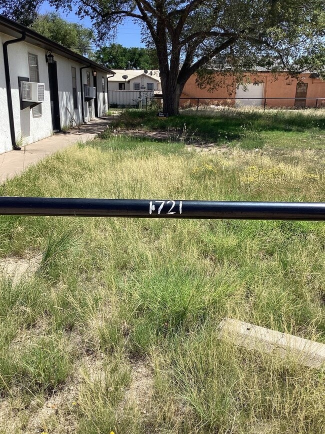 Building Photo - 2 Bedroom in the Parkview School district!...