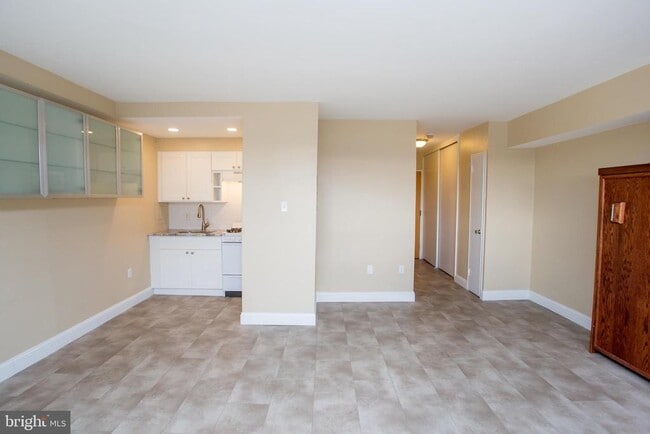 Building Photo - 2101 Chestnut St