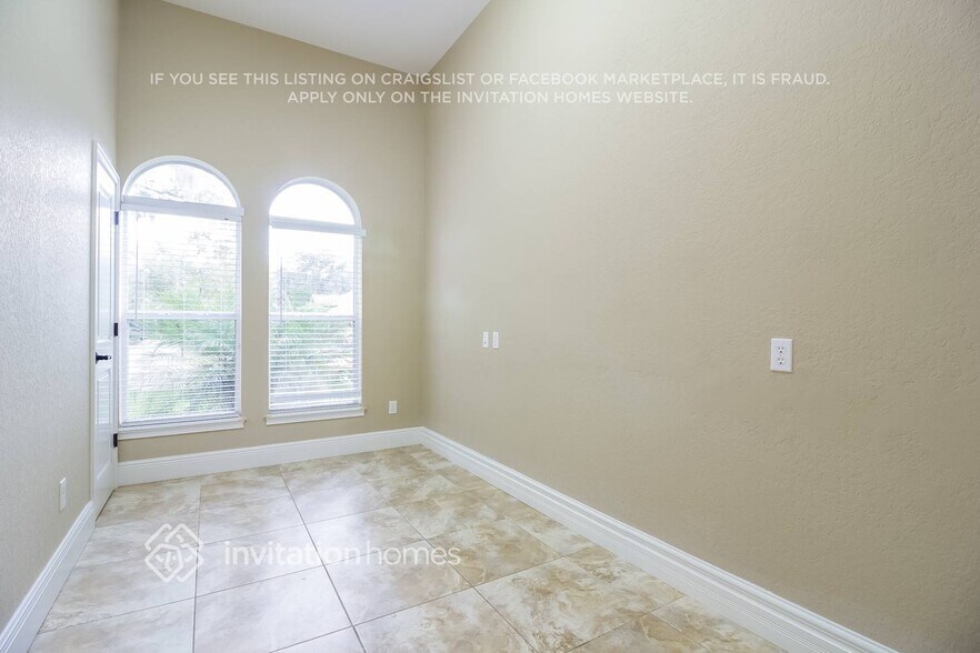 Building Photo - 400 Veracliff Ct