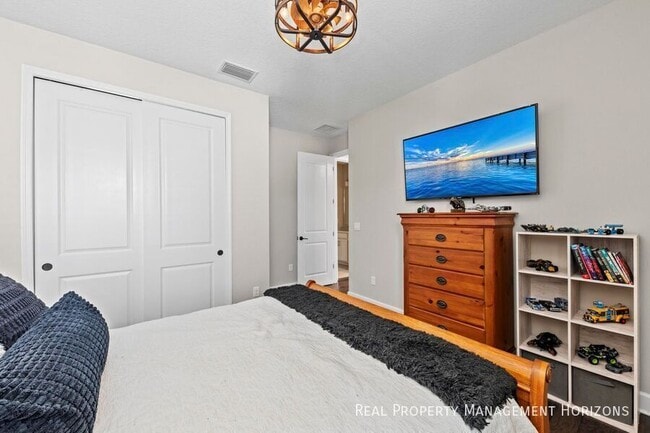 Building Photo - 4430 Pond Brk Ct