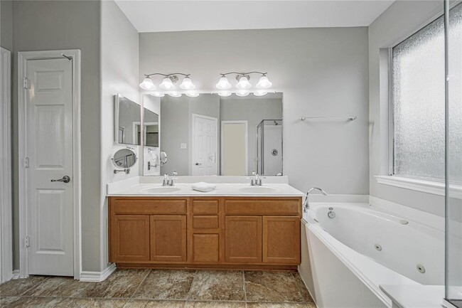 Building Photo - 3630 Avalon Spring Ln