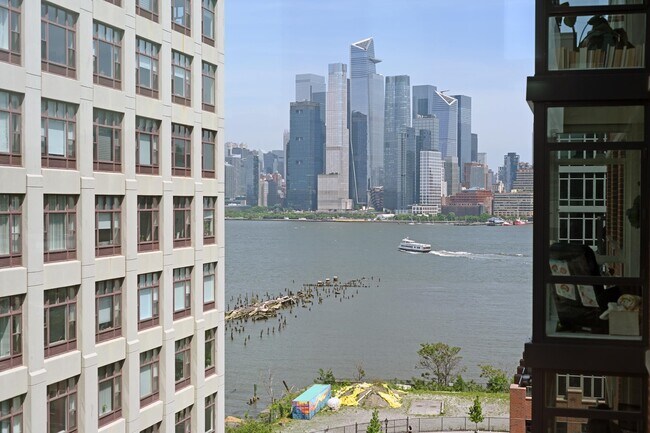 Building Photo - 1400 Hudson St