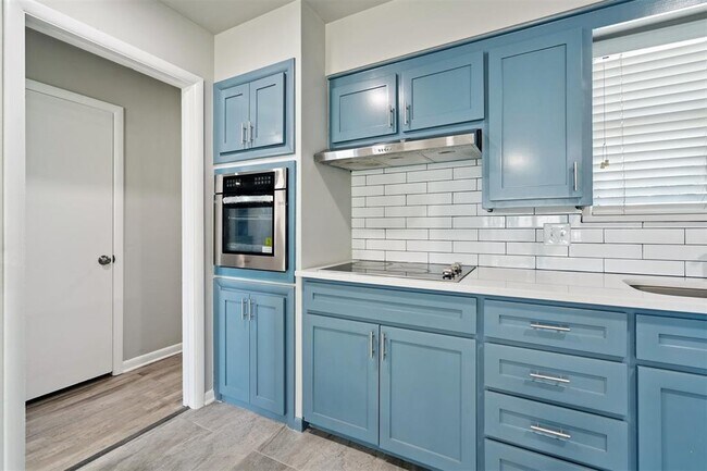 Building Photo - 4309 NW 56th Terrace