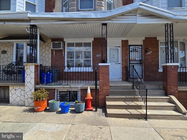 Primary Photo - 3425 F St