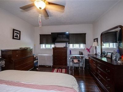 Bedroom 1 - 4740 Juniper St