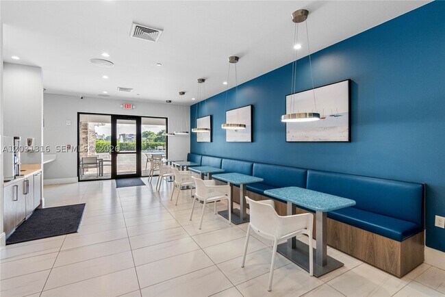 Building Photo - 7305 Ivory Spring Brilliance