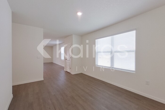 Building Photo - 32041 Katelin Cir