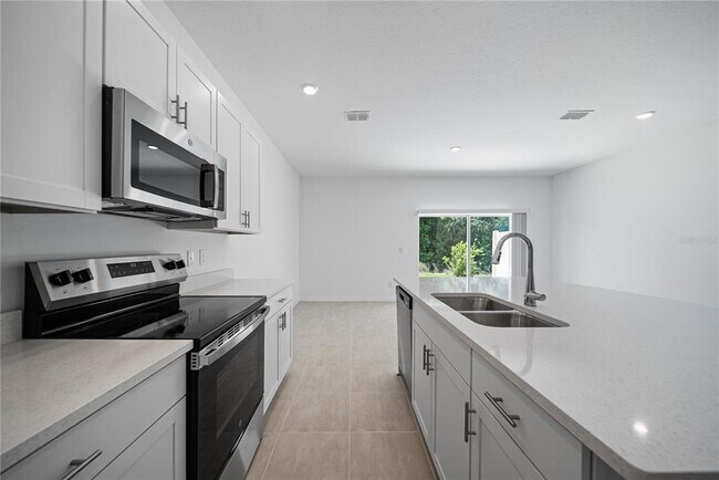 Building Photo - 2085 Hallier Cv
