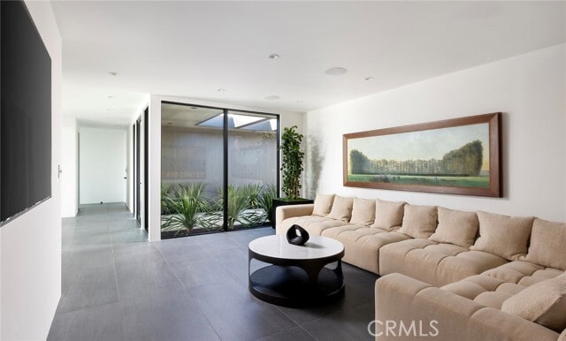 Building Photo - 9015 Alto Cedro Dr