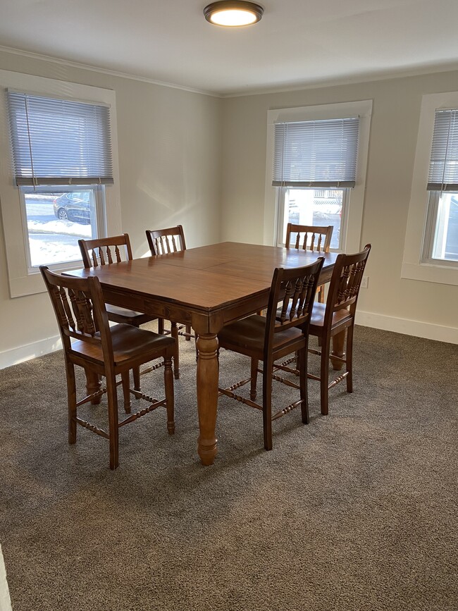 Dining room - 17 Walworth St