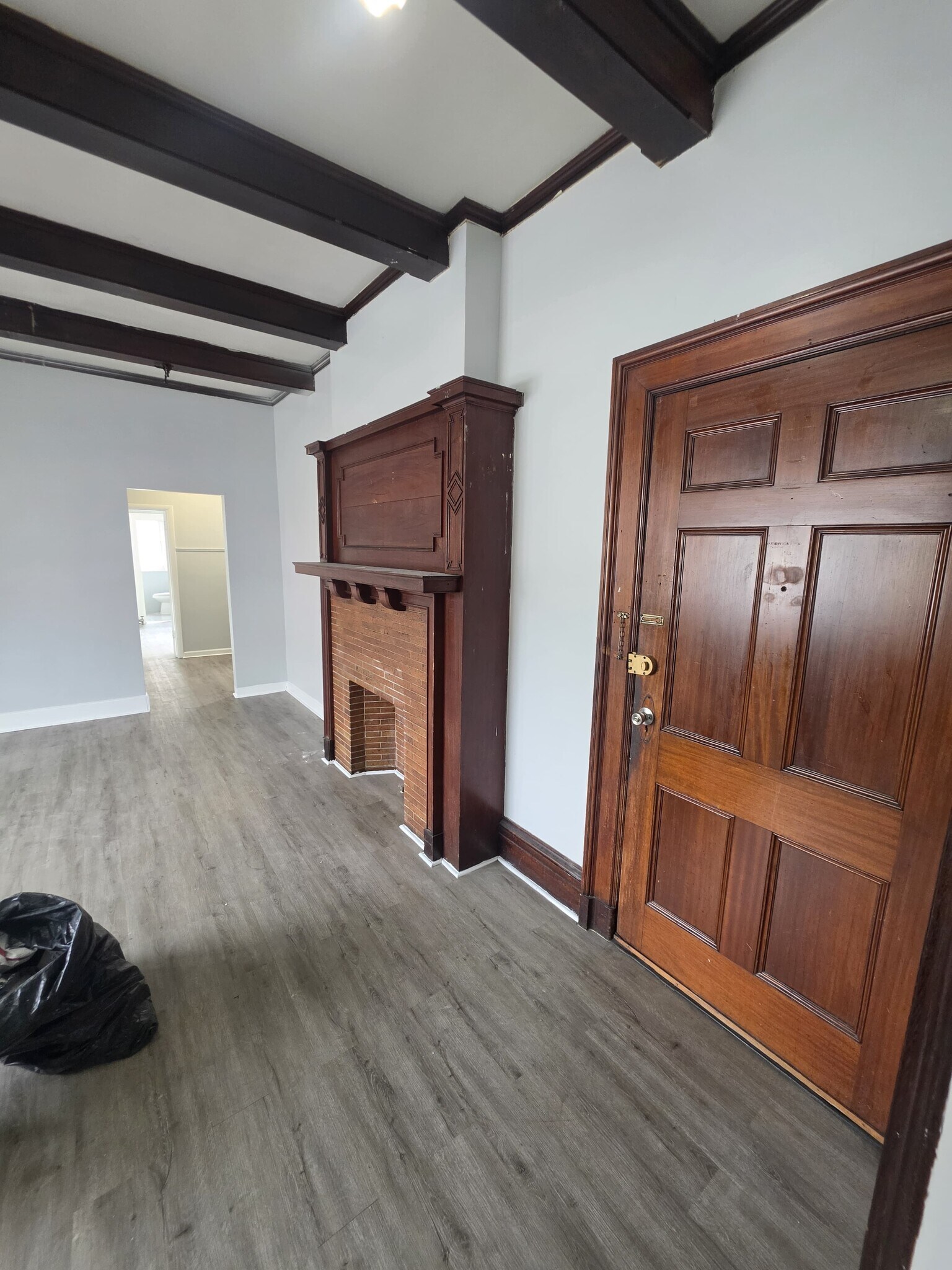 Building Photo - 325 Roseville Ave