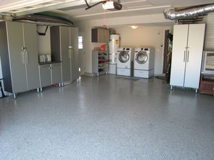 Building Photo - Coming Soon......Single Family Home! Solar Powered! Pet Friendly! Landscaper Included!