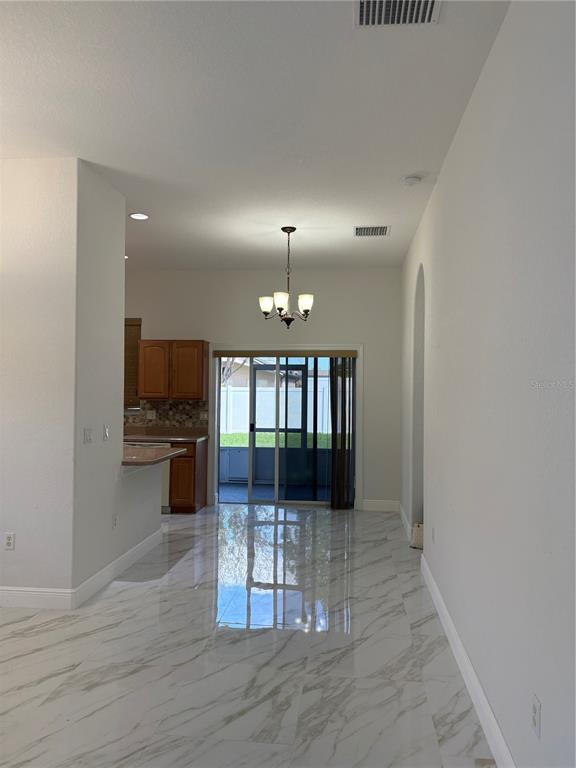 Building Photo - 1150 Creekview Ct