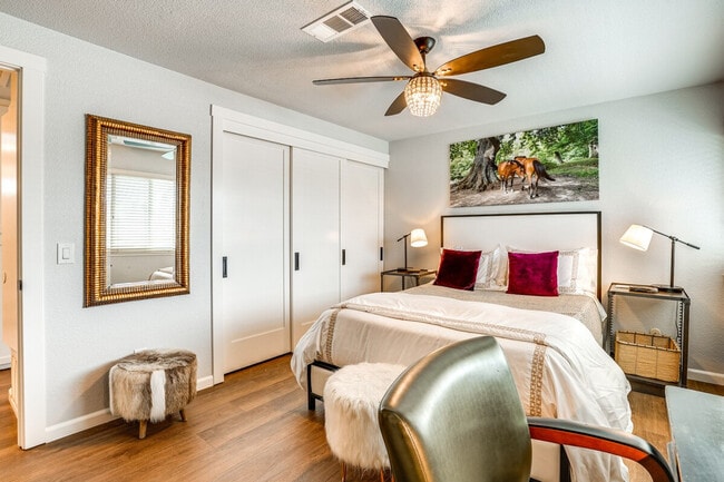 Building Photo - 46 Belvedere Ct