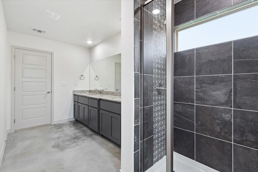 Building Photo - 797 Freedom Cir