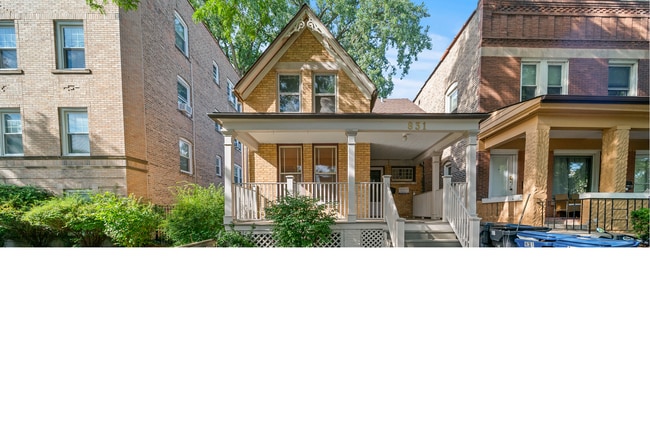 Building Photo - 831 Hamlin St