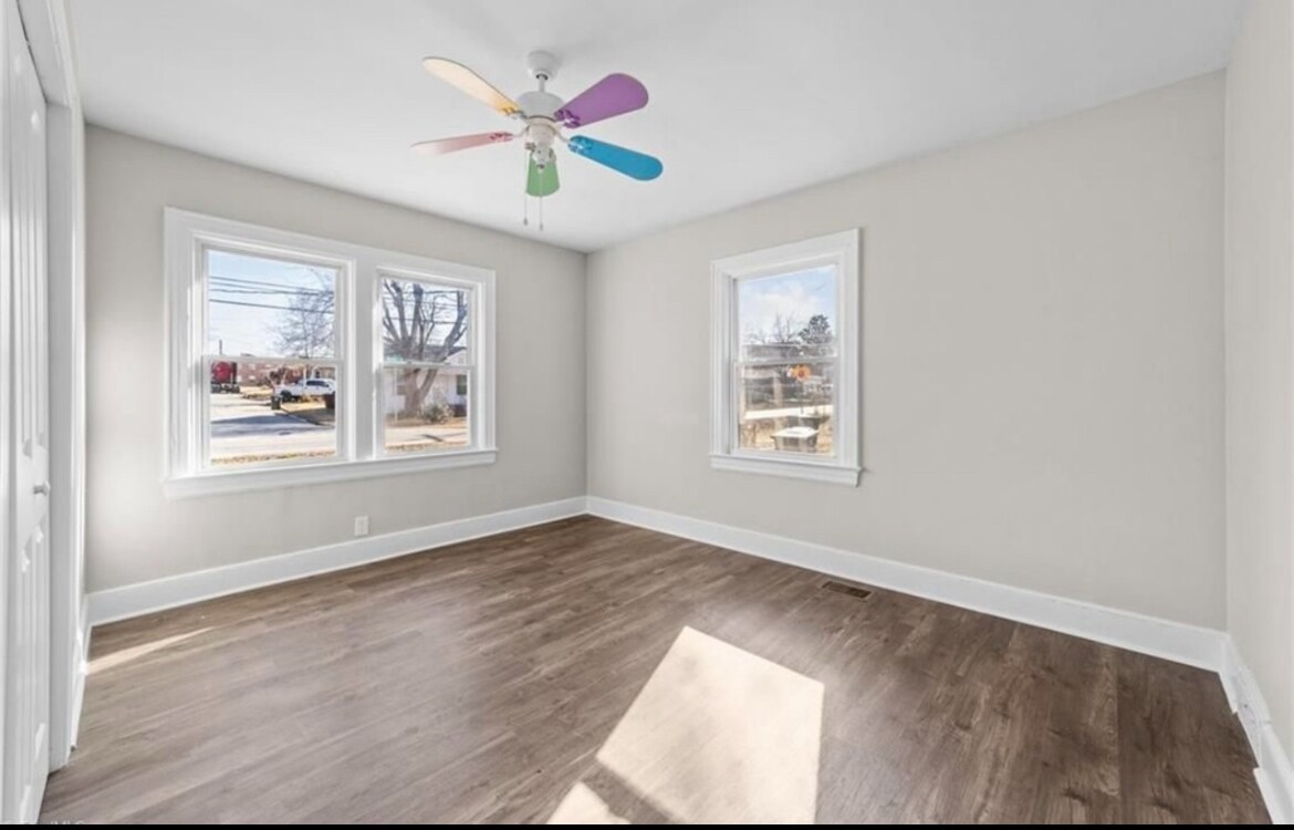 Building Photo - 607 Sykes Ave