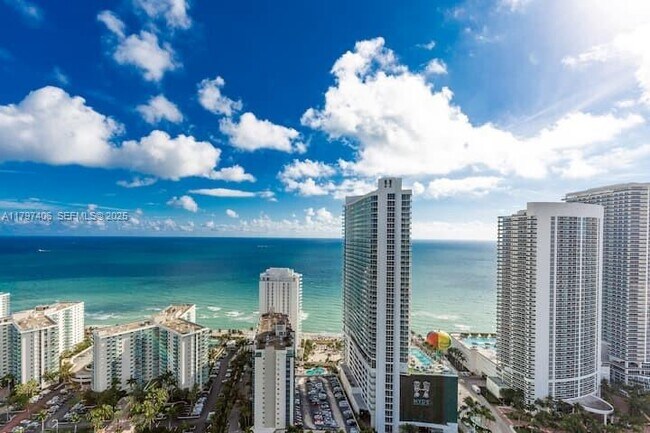 Building Photo - 4010 S Ocean Dr