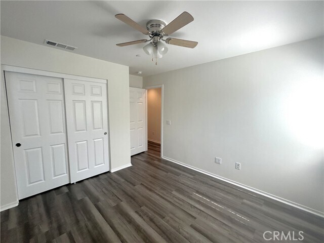 Building Photo - 253 S Vermont Ave