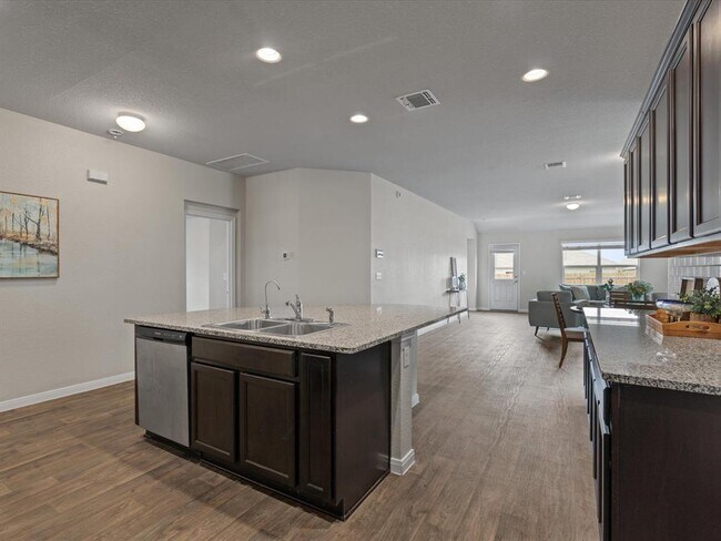 Building Photo - 117 Stellamar Dr