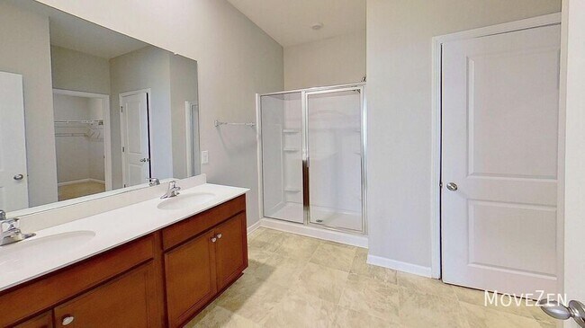 Building Photo - 22 Crestwood Pnes Trl