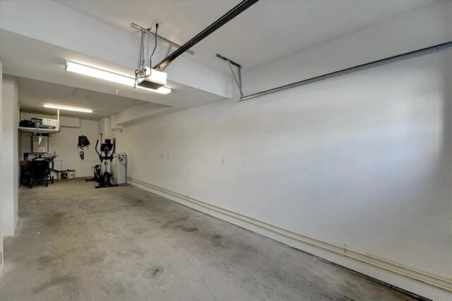 Building Photo - 2726 Montecito Vista Way