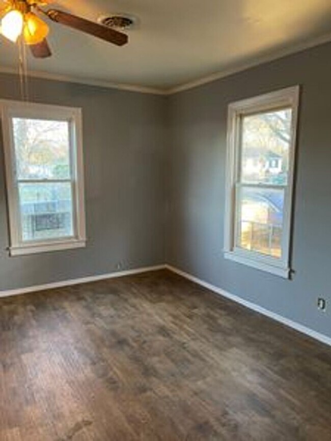 Building Photo - 3 bed 1 bath house in Richmond
