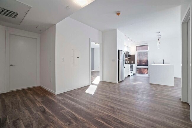 Building Photo - 839 Beacon St