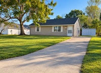 Building Photo - 5339 Beechwood Dr