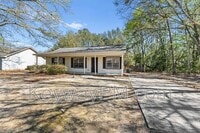 Building Photo - 912 Jones Dr