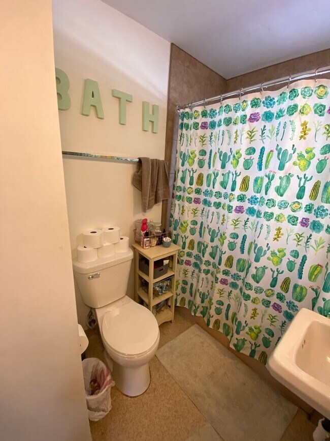 Building Photo - 1226 Missouri Ave