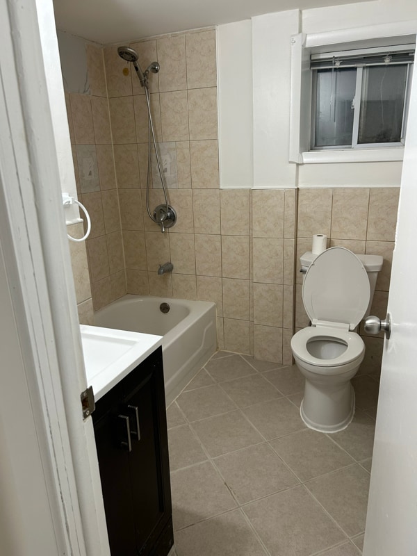 Building Photo - 66 Linden Ave