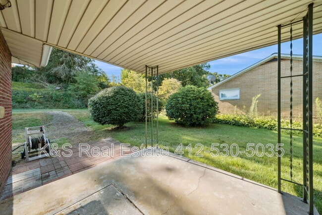 Building Photo - 535 Hickory Dr