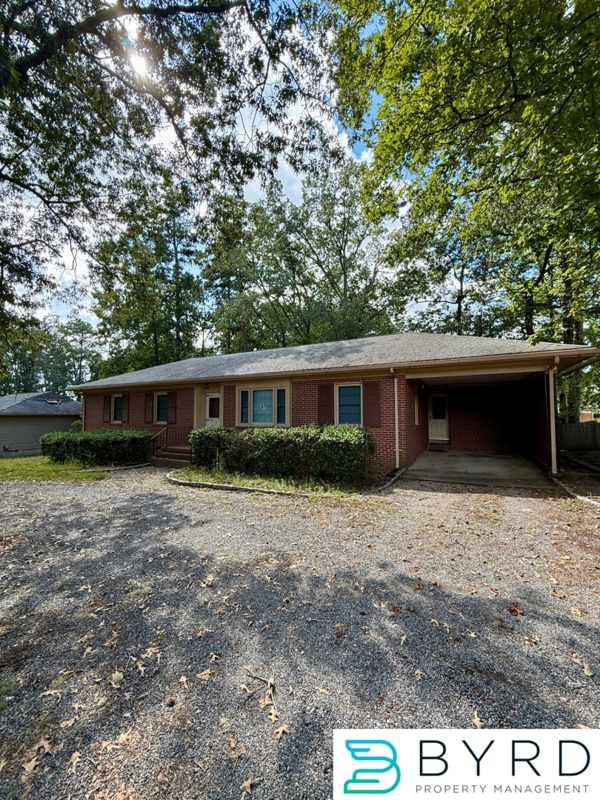 Building Photo - 2144 Skipwith Rd