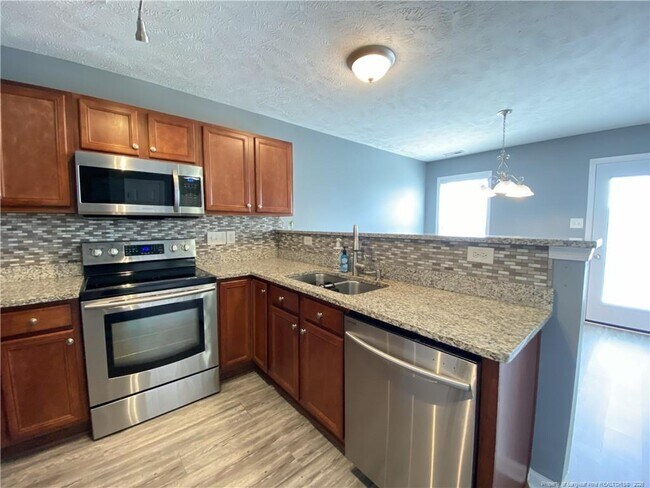 Building Photo - 117 Scranton Ct