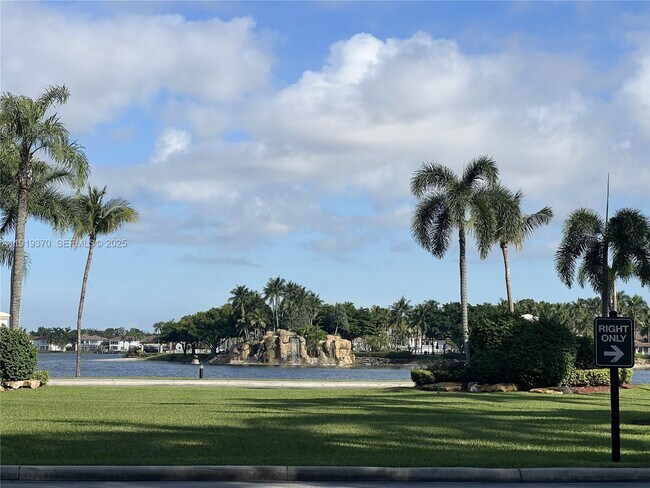 Building Photo - 10720 NW 66th St