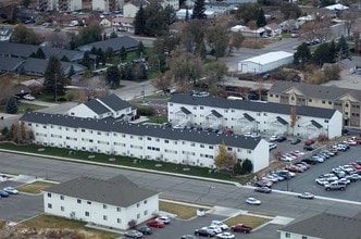Building Photo - Brookside Village