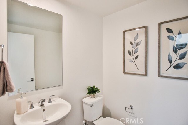 Building Photo - 1703 W Cara Dr
