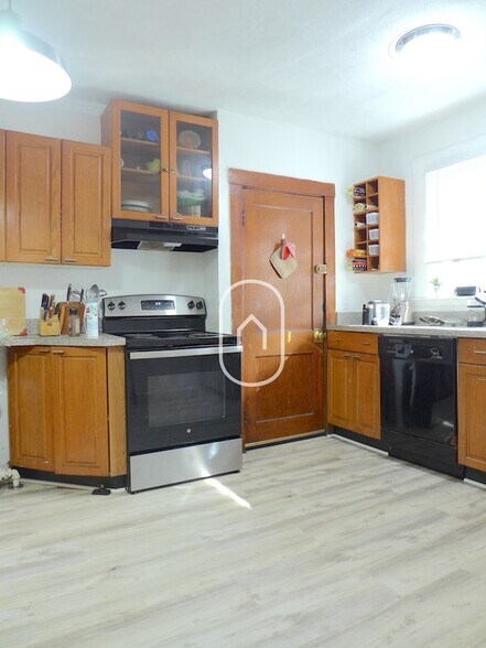 Building Photo - 226 S Huntington Ave