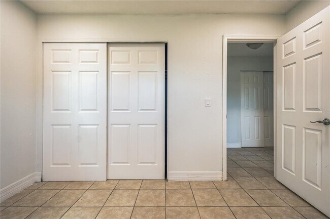 Building Photo - 3312 Plummer Cir