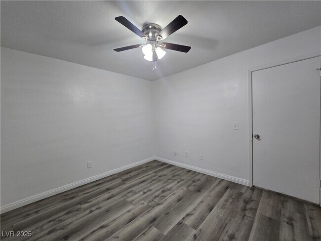 Building Photo - 2742 Alicialynn Way