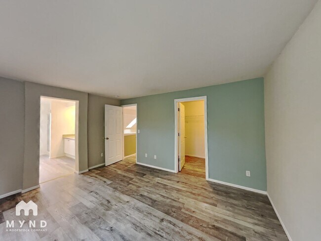 Building Photo - 24944 SE 43rd St