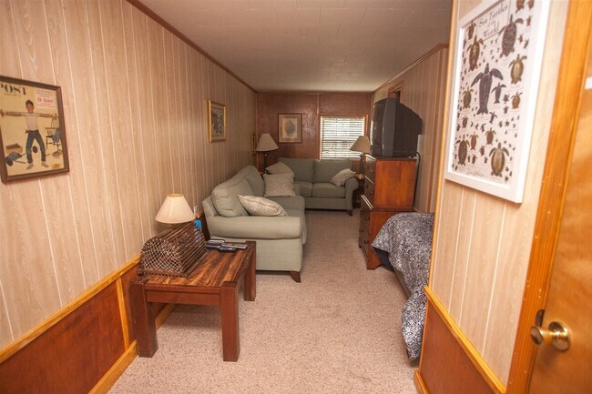 Building Photo - 57219 Island Club Ln