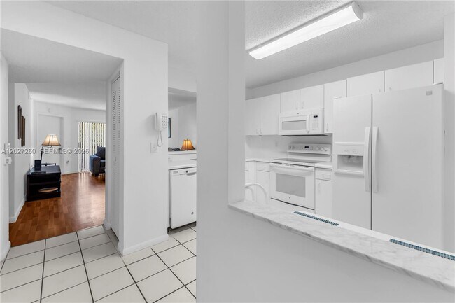 Building Photo - 9511 Weldon Cir