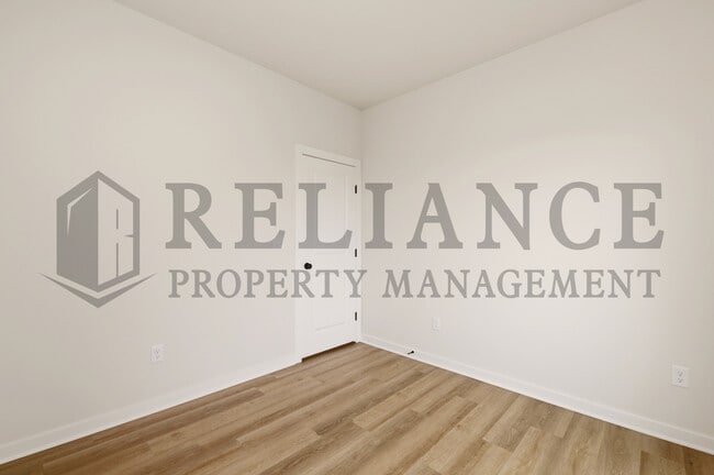 Building Photo - 157 N Gowen St