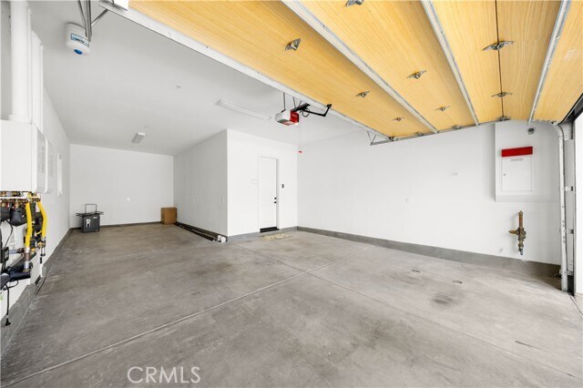 Building Photo - 106 Heavenly