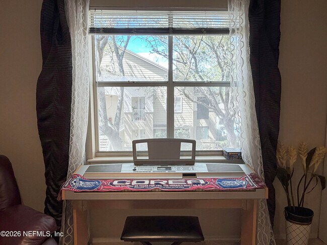 Building Photo - 11 Arbor Club Dr