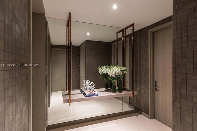 Building Photo - 10201 Collins Ave