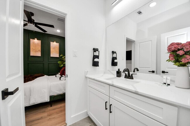 Building Photo - 3620 Du Bois St