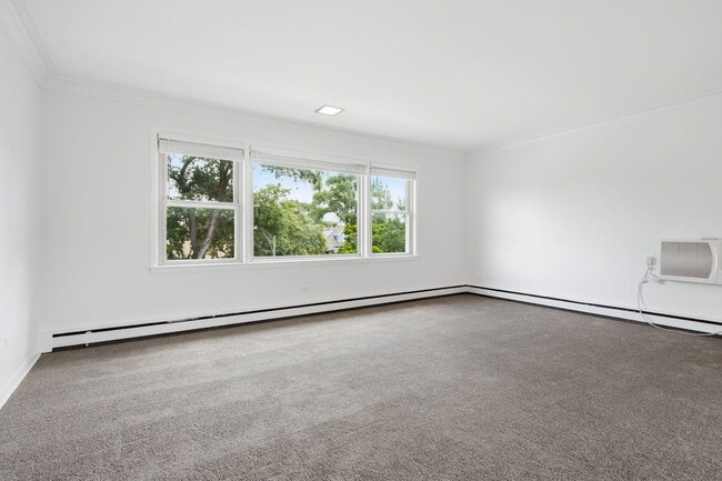 Building Photo - 2726 N Nordica Ave